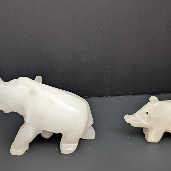 Other - Vintage elephant mom and baby carved stone figurines 2-2026B